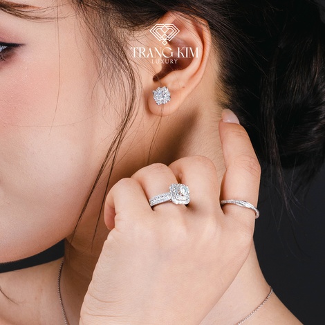 Bí kíp lựa chọn khuyên tai kim cương giúp nàng “thăng hạng” nhan sắc