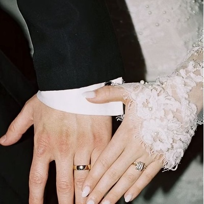 5 ý tưởng khắc nhẫn cưới theo tên: Tạo dấu ấn ý nghĩa cho tình yêu vĩnh cửu