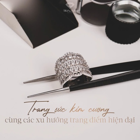 Trang sức kim cương cùng các xu hướng trang điểm hiện đại