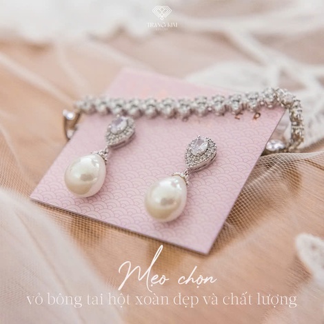 Mẹo chọn vỏ bông tai hột xoàn đẹp và chất lượng