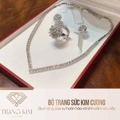 Bộ trang sức kim cương – Quà tặng của sự hoàn hảo và tình cảm sâu sắc