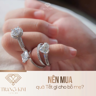 Nên mua quà Tết gì cho bố mẹ?
