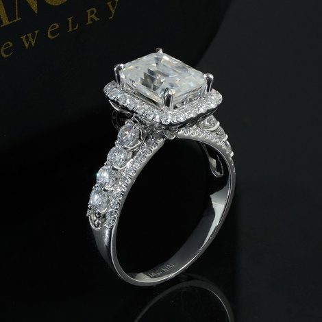 Vì Sao Giới Thượng Lưu Thích Sở Hữu Kim Cương Thiên Nhiên?