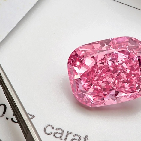 Kim Cương Hồng & Xanh Dương – Những Viên Đá Quý Hiếm Nhất Hành Tinh