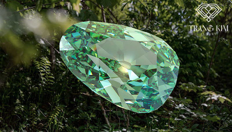 Kim cương Dresden nặng 41 carat, là viên kim cương xanh lớn nhất trong lịch sử kim cương