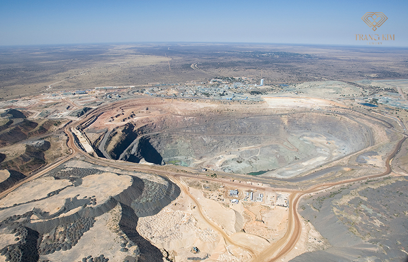 Mỏ khai thác Quặng Kim Cương lộ thiên tại Botswana, Nam Phi
