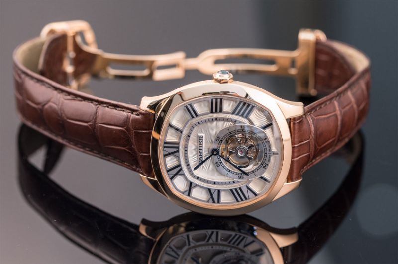 Đồng hồ Cartier lộ cơ - Sự hòa quyện giữa kỹ thuật chế tác đồng hồ lâu đời và khả năng sáng tạo không ngừng nghỉ
