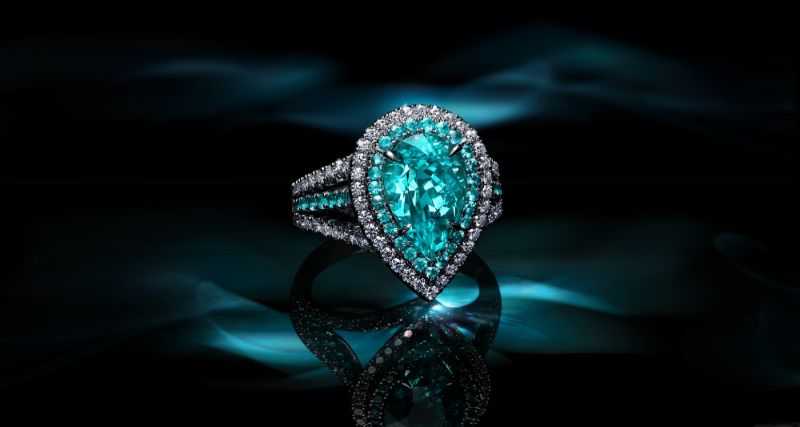 Nhẫn kim cương xanh - Niềm khao khát của giới thượng lưu